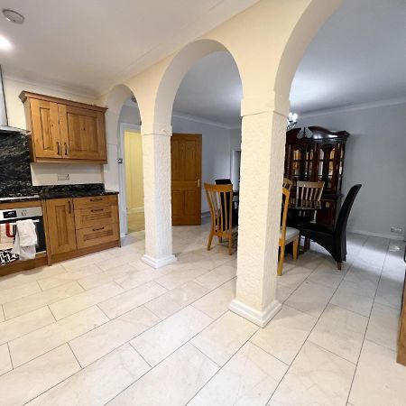 Spacious Flat Sleeps 8 Near Princes Street EDI Exteriér fotografie