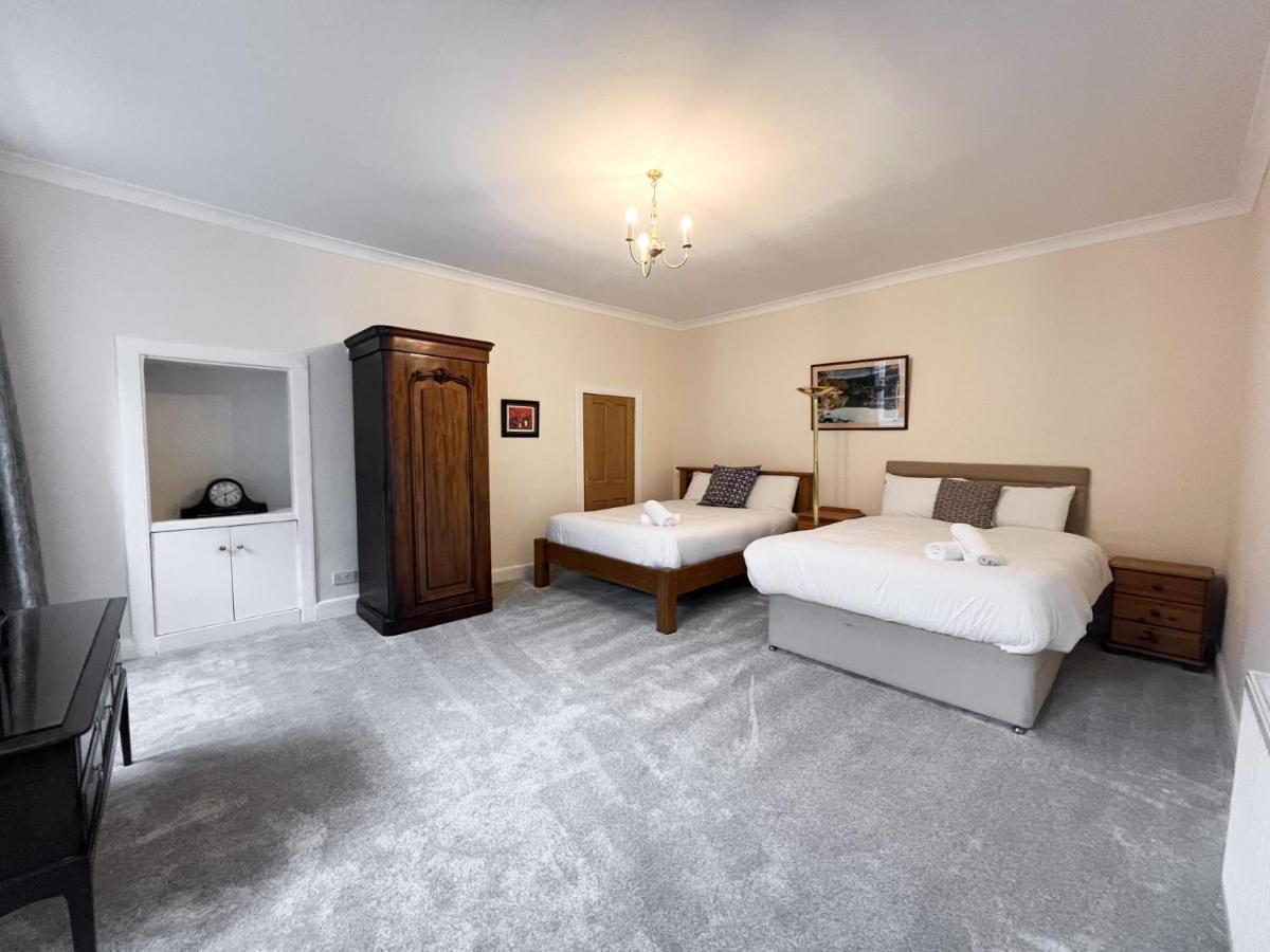 Spacious Flat Sleeps 8 Near Princes Street EDI Exteriér fotografie