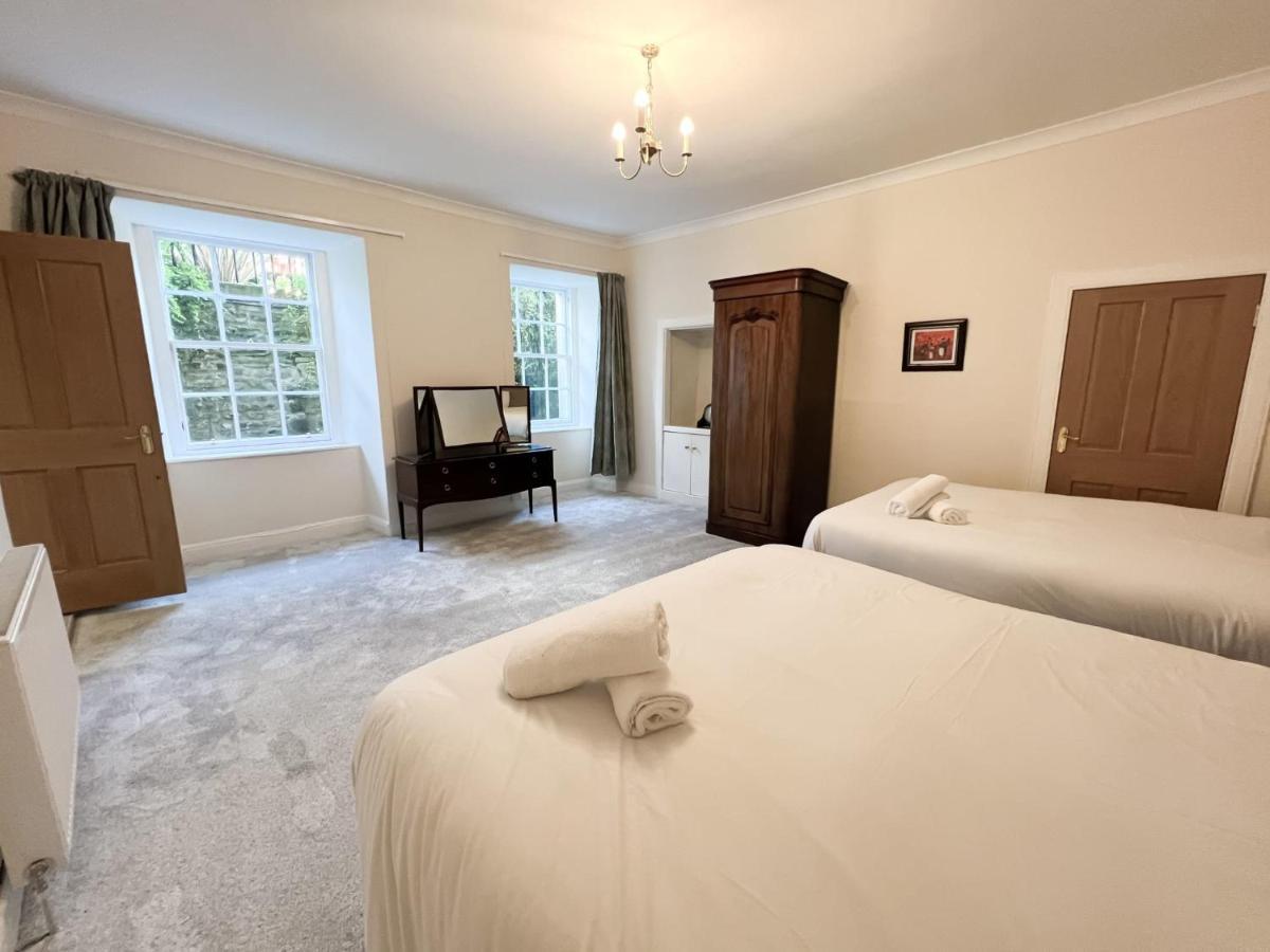 Spacious Flat Sleeps 8 Near Princes Street EDI Exteriér fotografie