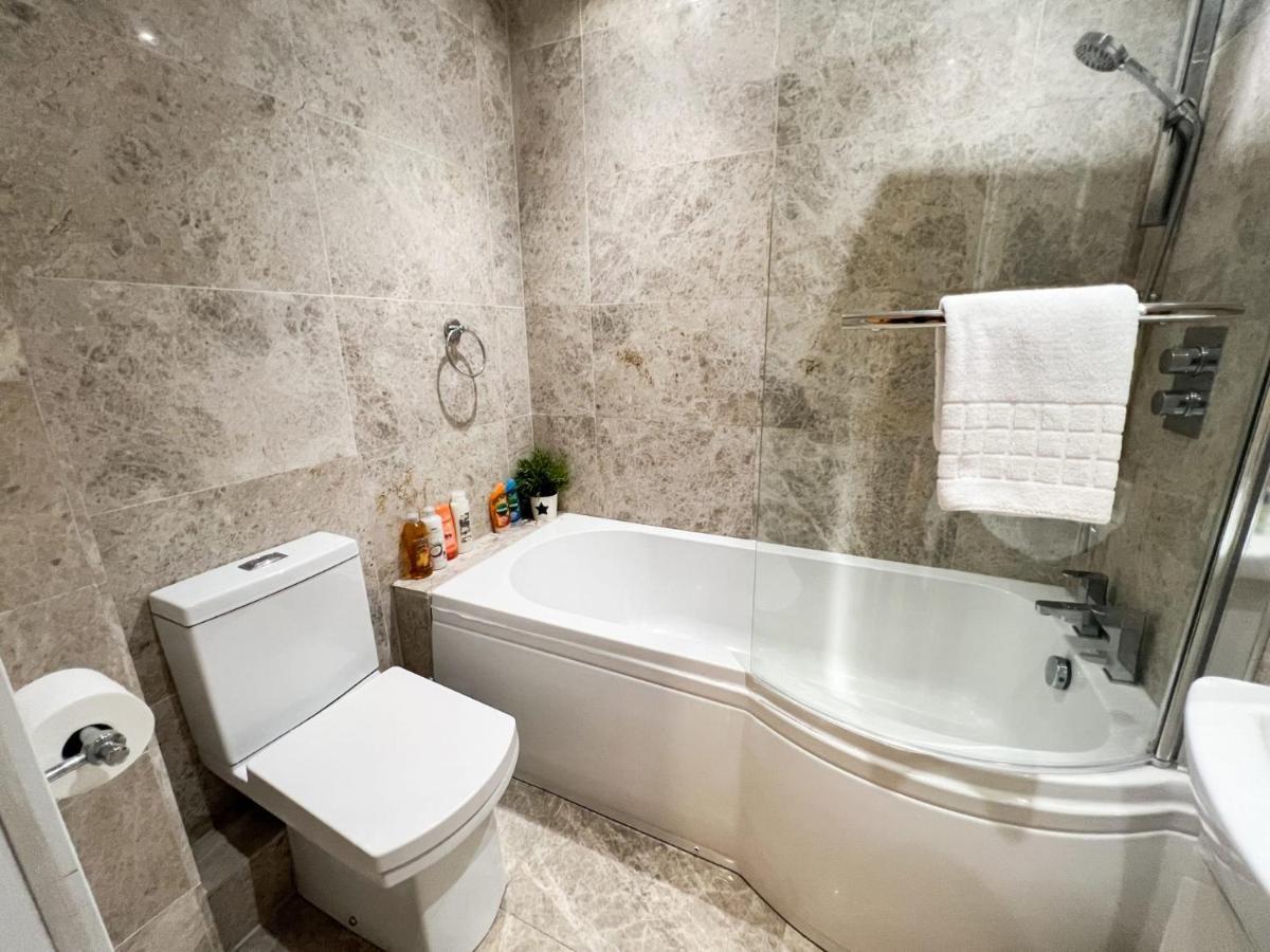Spacious Flat Sleeps 8 Near Princes Street EDI Exteriér fotografie