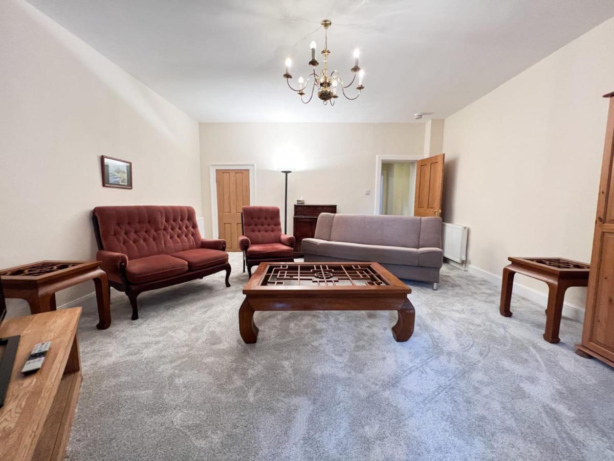 Spacious Flat Sleeps 8 Near Princes Street EDI Exteriér fotografie