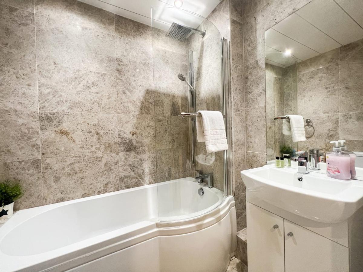 Spacious Flat Sleeps 8 Near Princes Street EDI Exteriér fotografie